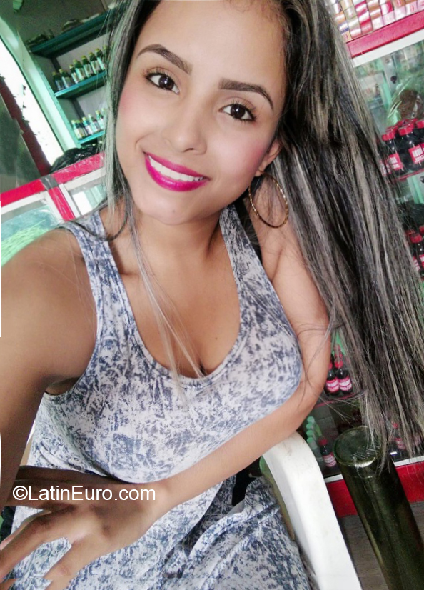 Date this attractive Colombia girl Sandra medina from Villavicencio CO27544