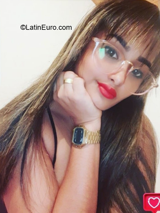 Date this stunning Colombia girl Aura from Caucasia CO27711