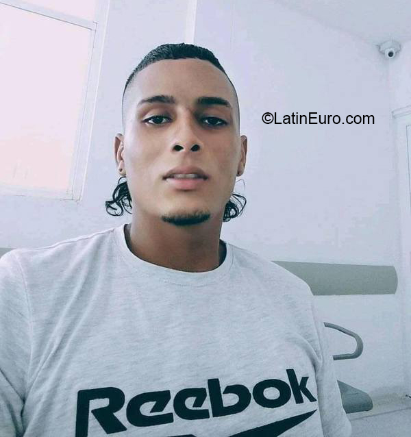 Date this good-looking Colombia man Duvan from Barrranquilla CO27726