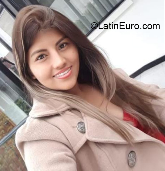 Date this stunning Colombia girl Leidy from Bucaramanga CO27878