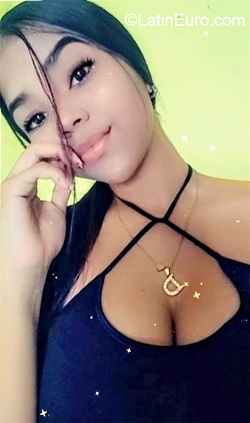 Date this beautiful Venezuela girl Daniela from Cabimas VE3314