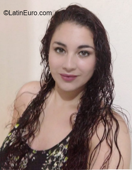 Date this pretty Colombia girl Francy from Bogota CO27925