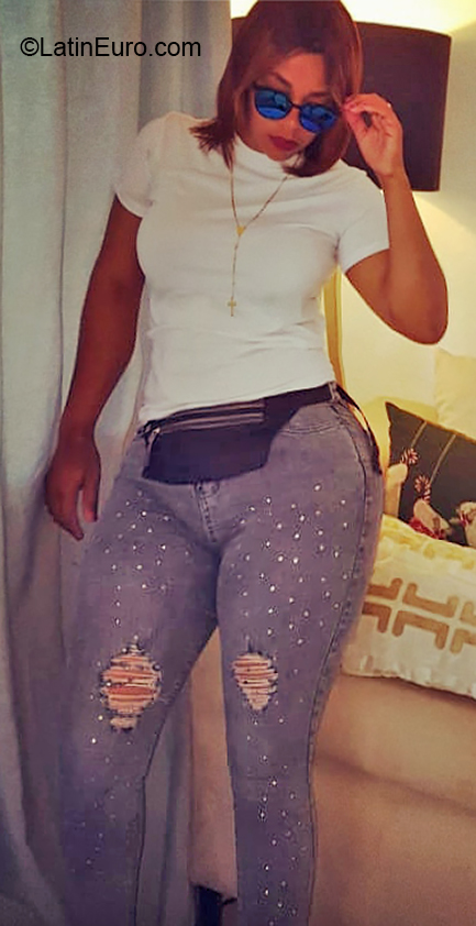 Date this charming Dominican Republic girl Marlen from La Romana DO38462