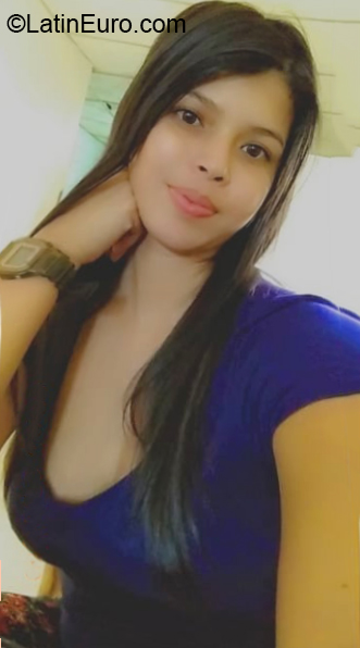 Date this exotic Venezuela girl Hericia from Maracaibo VE3349