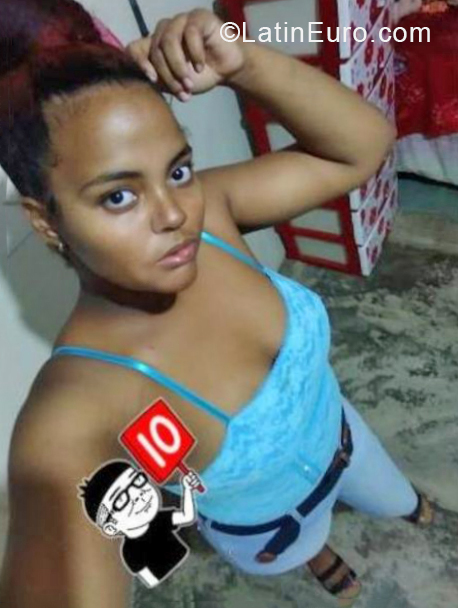 Date this gorgeous Dominican Republic girl Delvania from Bonao DO38504