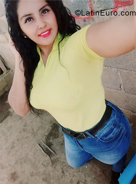 Date this fun Nicaragua girl Izamara from Managua NI252