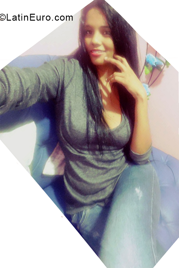 Date this georgeous Colombia girl La Flaca from Bucaramanga CO28218