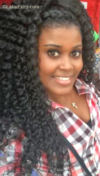 Date this good-looking Dominican Republic girl Yessica Ramrez from Santo Domingo DO38551