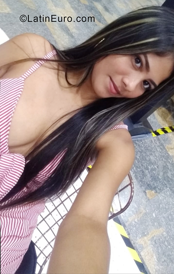 Date this gorgeous Colombia girl Anabel from Monteria CO28246