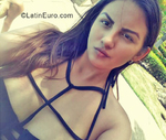 attractive Venezuela girl Andreina from Caracas VE3402