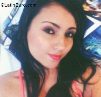 Date this lovely Colombia girl Rosi from Pereira CO28309