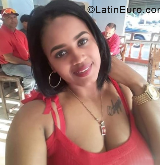 Date this happy Dominican Republic girl Yuleini from Santiago DO38685