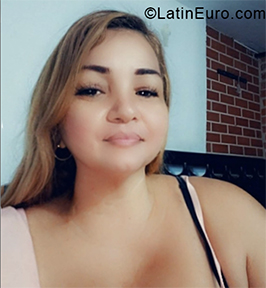 Date this georgeous Colombia girl Maryoris from Barranquilla CO29229