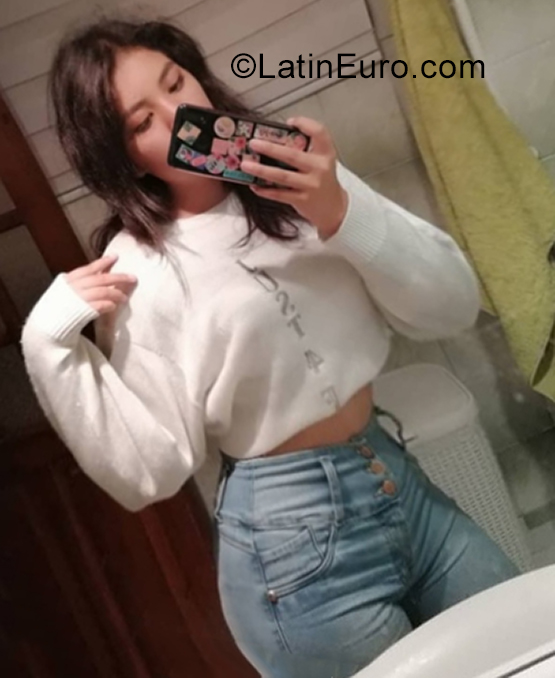 Date this fun Ecuador girl Cristina from Quito EC633