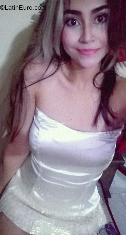 Date this delightful Colombia girl Paola from Ibague CO29459