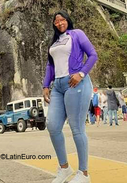 Date this delightful Colombia girl Dayana from Barranquilla CO29615