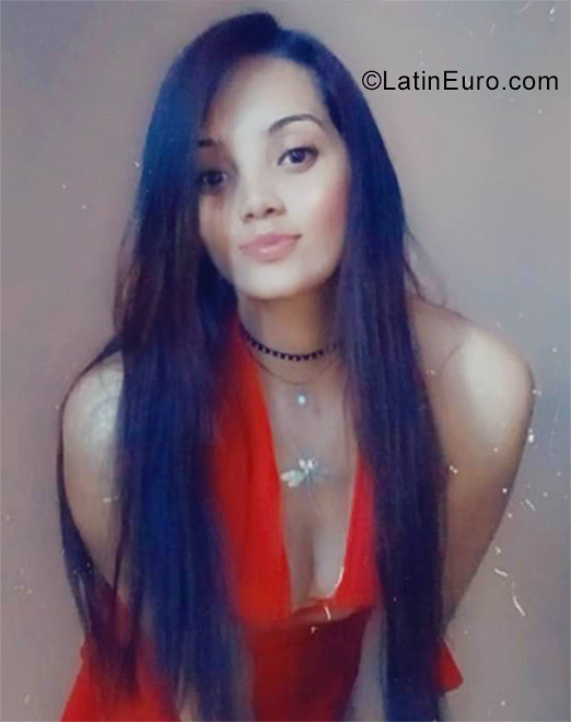 Date this funny Colombia girl Danna from Bogota CO29720