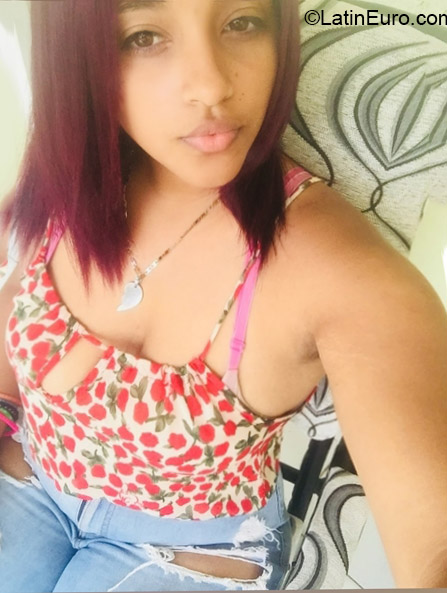 Date this beautiful Dominican Republic girl Skarlen from Santiago De Los Caballeros DO39833