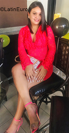 Date this georgeous Dominican Republic girl Elizabeth from Santiago DO39859