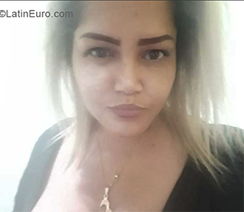 Date this young Ecuador girl Nohemy from Guayaquil EC811