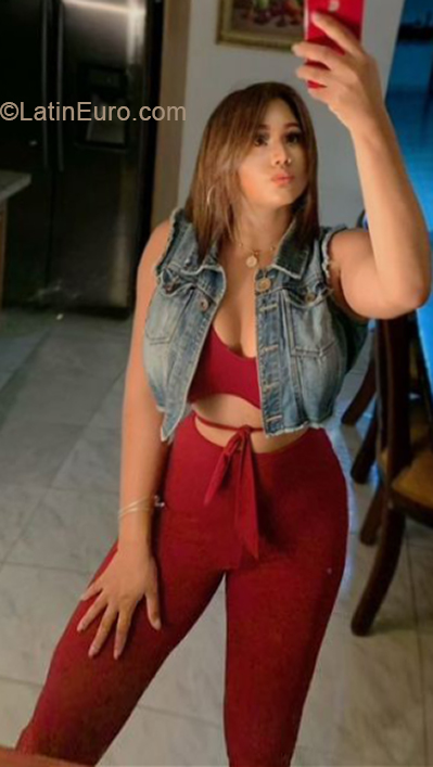 Date this delightful Dominican Republic girl Pris from Puerto Plata DO39922