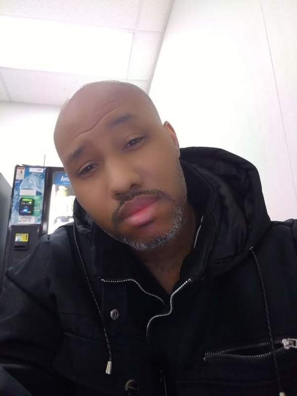 Date this foxy United States man Erickb from Detroit US21389