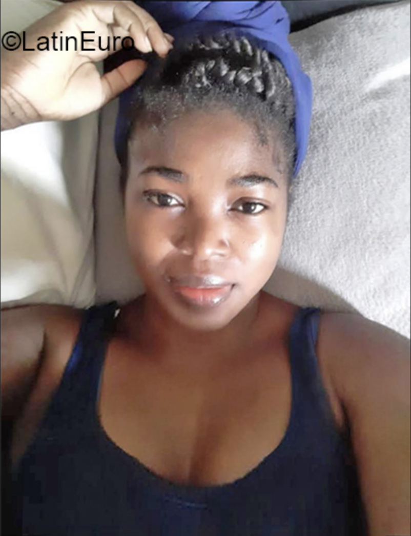 Date this hot Dominican Republic girl Lizett from Santo Domingo DO40164