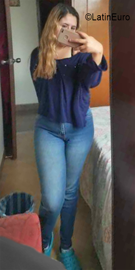 Date this sensual Colombia girl Julieth from Bogota CO30795