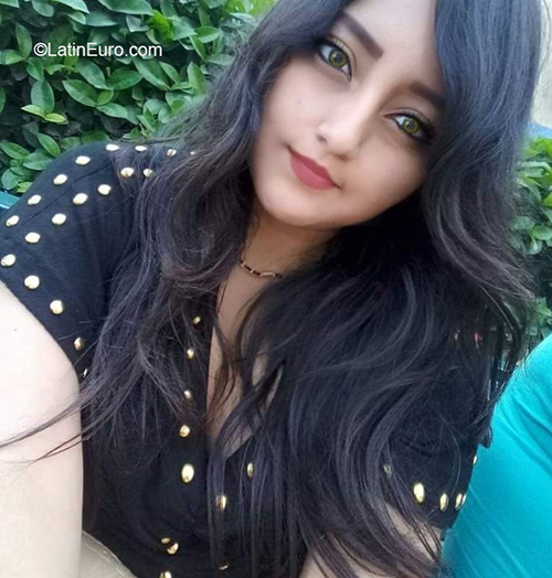 Date this good-looking Ecuador girl Carolina from Machala EC856