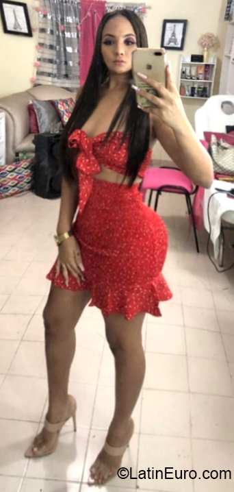 Date this delightful Dominican Republic girl Zara from Santiago DO40323