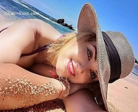 Date this happy Mexico girl Nan from monterey MX2508