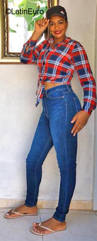 Date this cute Dominican Republic girl Nena from Pimentel DO40448