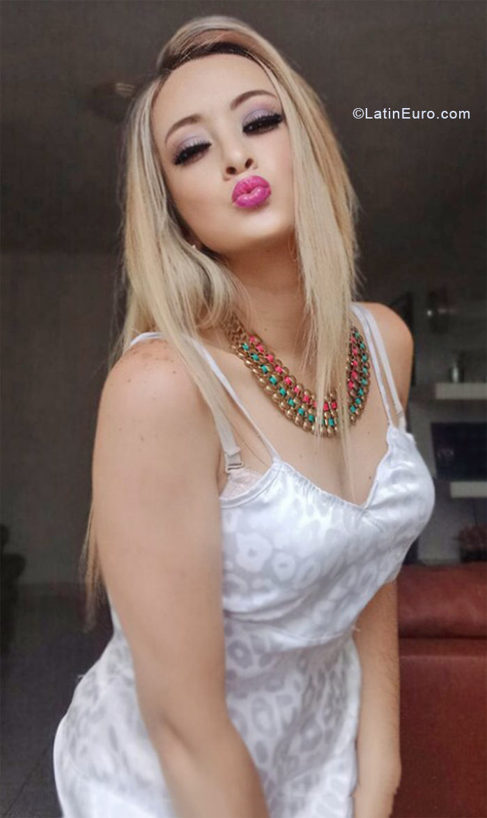 Date this funny Venezuela girl Brigitte from Caracas VE4114