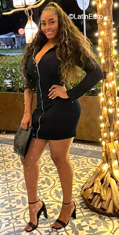 Date this hot Colombia girl Isabela from Cali CO31142
