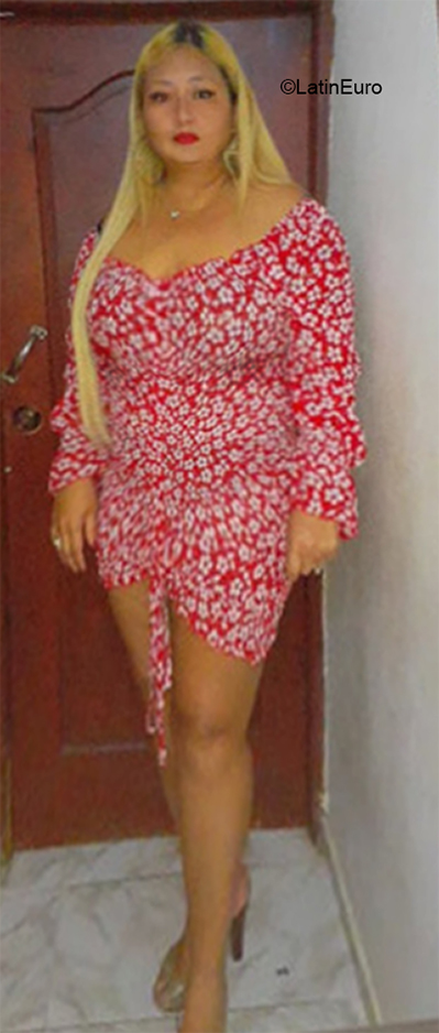 Date this good-looking Dominican Republic girl Yosmery from Puerto Plata DO40440