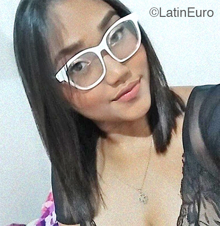 Date this nice looking Colombia girl Liseth from Cali CO31242