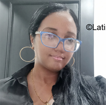 Date this sensual Dominican Republic girl Paola from Santo Domingo DO40503