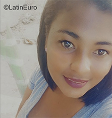 Date this sultry Dominican Republic girl Luisaury from Nagua DO40504