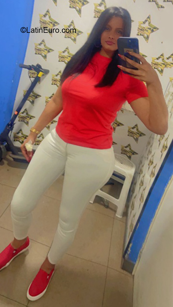 Date this fun Spain girl Lapatrona from Barcelona ES680