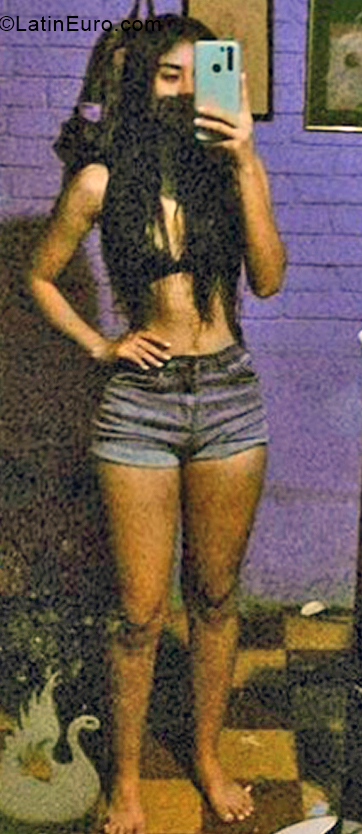 Date this voluptuous Colombia girl Laura from Cucuta CO31449