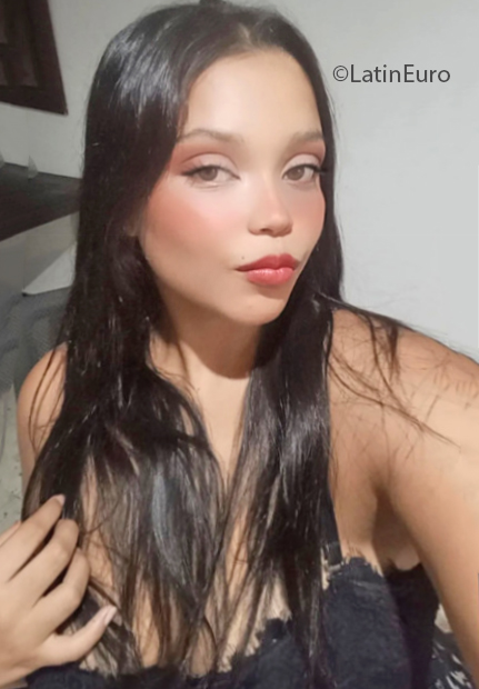 Date this nice looking Colombia girl Angie from Barranquilla CO31841