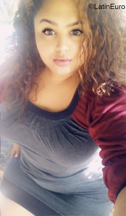 Date this gorgeous Dominican Republic girl Ana from Santiago DO43197