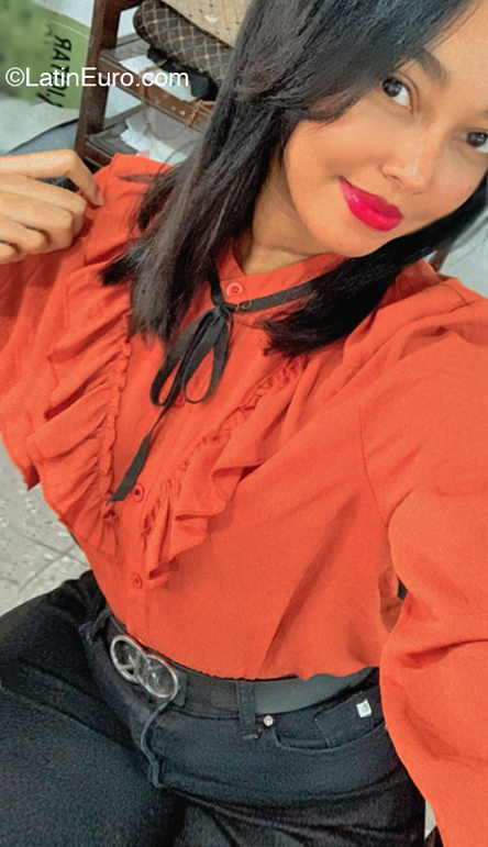Date this cute Dominican Republic girl Luisa from Santo Domingo DO43556