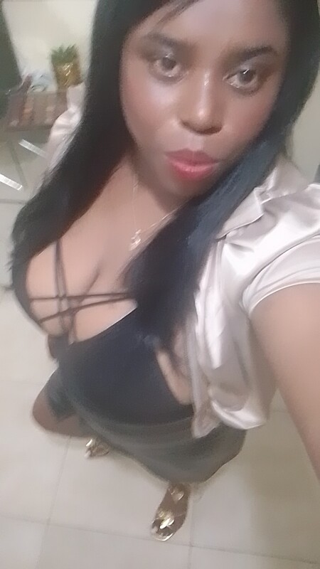 Date this passionate Dominican Republic girl Vilda from Santo Domingo DO44118