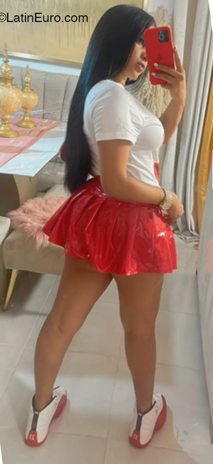 Date this gorgeous Dominican Republic girl Yamilet from Santo Domingo DO44646