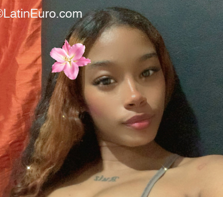 Date this sultry Dominican Republic girl Tatiana Elizabeth from Santo Domingo DO44791