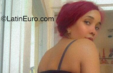 Date this athletic Dominican Republic girl Yaji from Santo Domingo DO53322