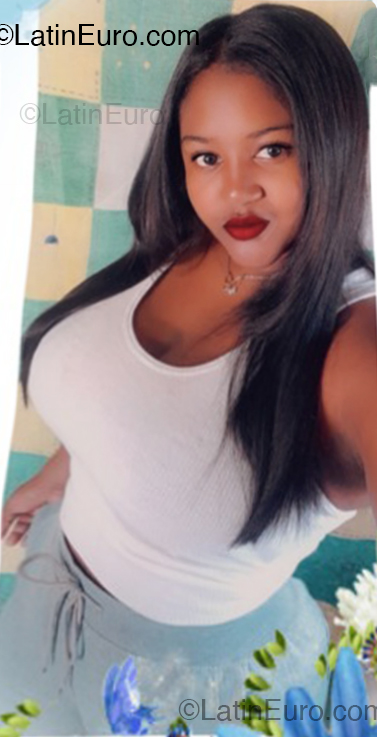 Date this beautiful Dominican Republic girl Ayla from Santiago DO54415