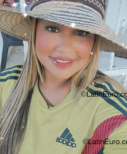 Date this funny Colombia girl Eve from Cartagena CO33257