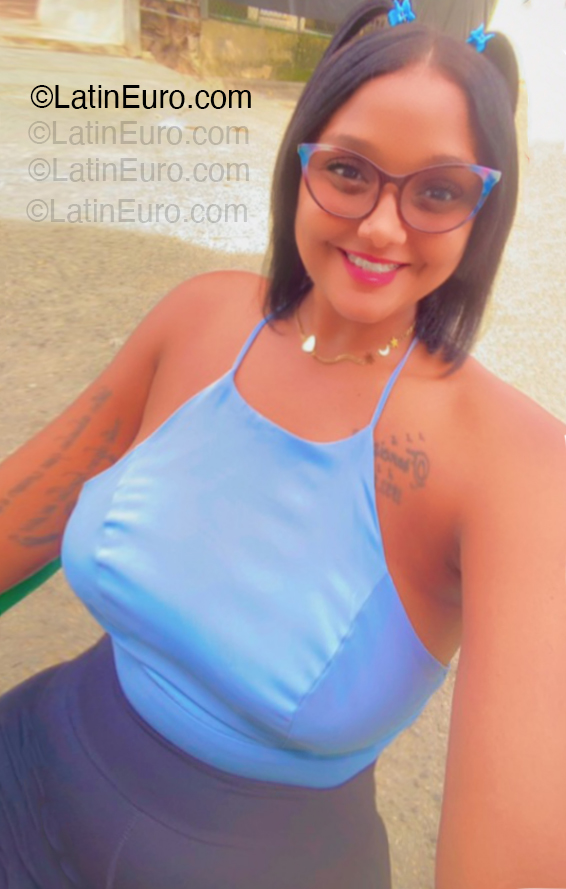 Date this passionate Dominican Republic girl Indi from Puerto Plata DO54940